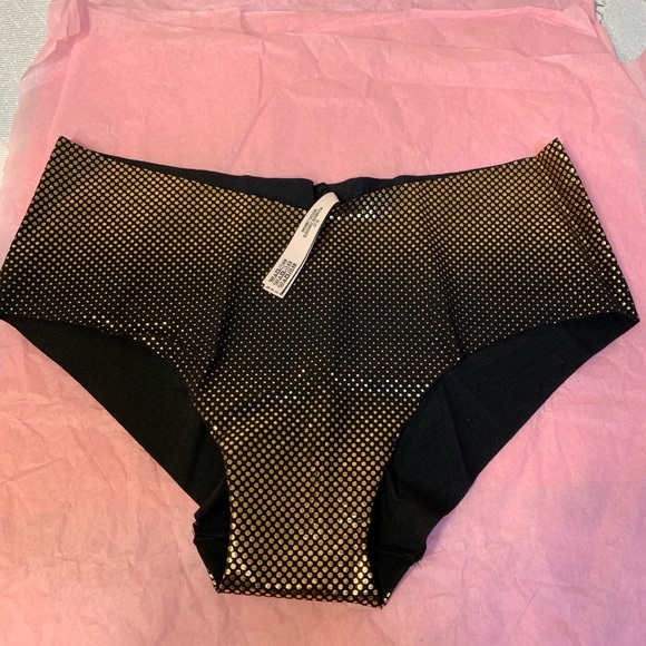 Victoria Secret - Picture 3 of 4